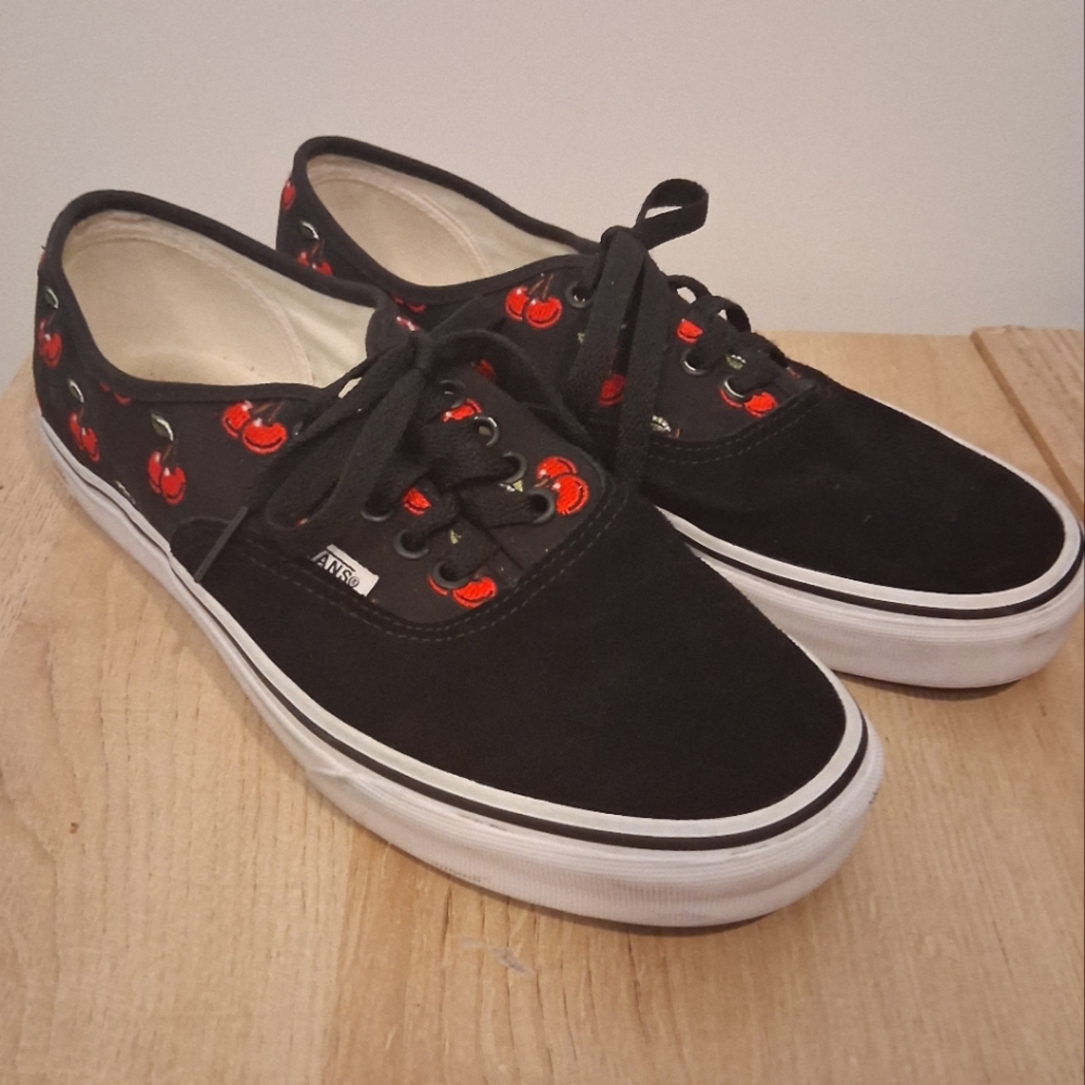 Vans Authentic Cherries Womens Size 9.5 Mens Size 8